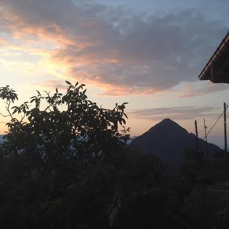 Vargiani Stone Retreat With Fireplace & View *