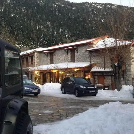 Vargiani Stone Retreat With Fireplace & View Graviá